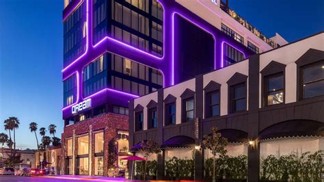 DREAM HOLLYWOOD, BY HYATT .